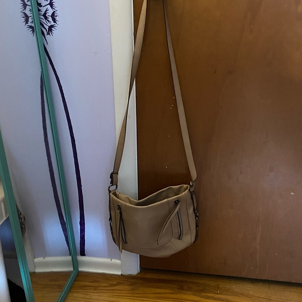 Max studio pink crossbody